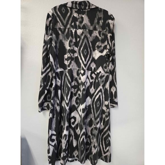 Lane Bryant Black & Gray Print Shirtdress - Picture 5 of 5